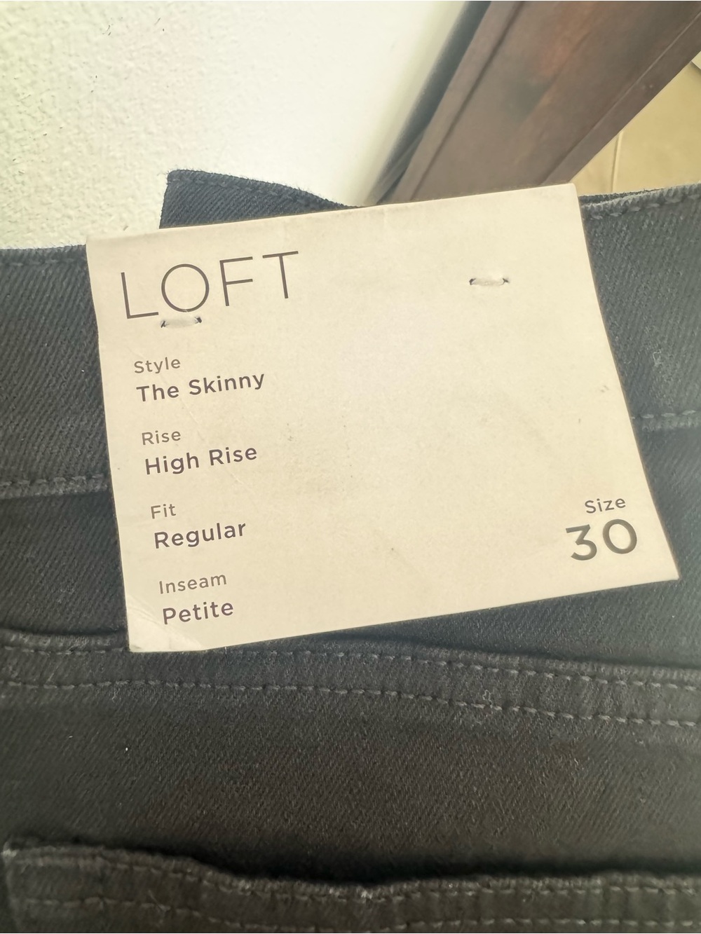 NWT LOFT The Skinny High Rise Jeans in Black size 30 petite M L